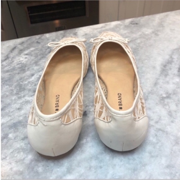 Lucky brand cream lace crochet ballet flats 8.5 - Picture 3 of 6